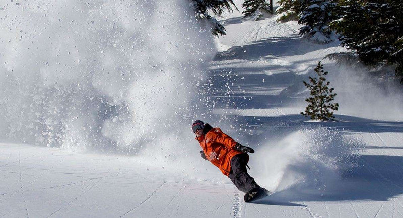 JONES ein ganzes Jahrzehnt lang - SNOWBOARDING