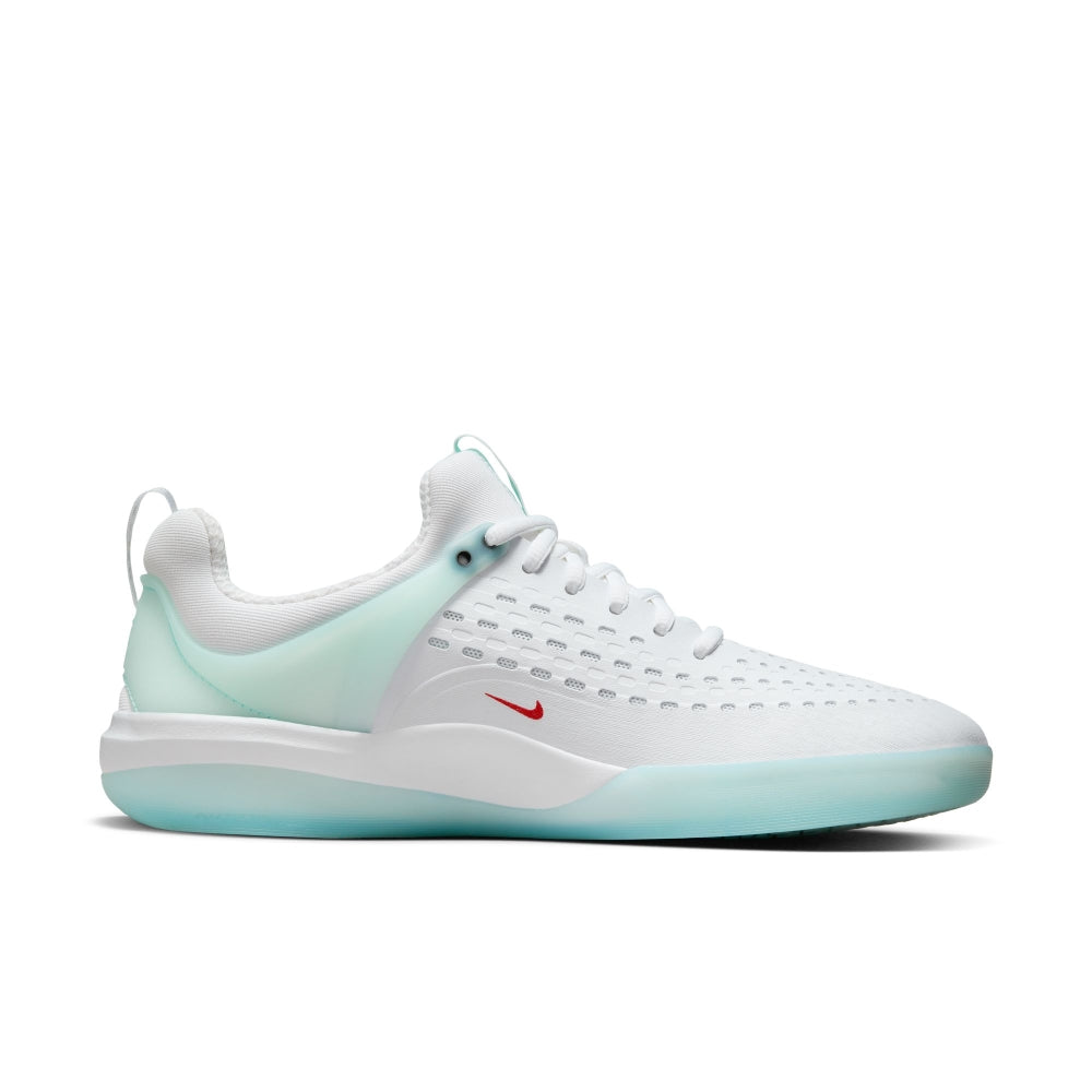Nike - Nike SB Zoom Nyjah 3 - SKYLIGHT/UNI. RED-SKYLIGHT-WHITE - Sneaker