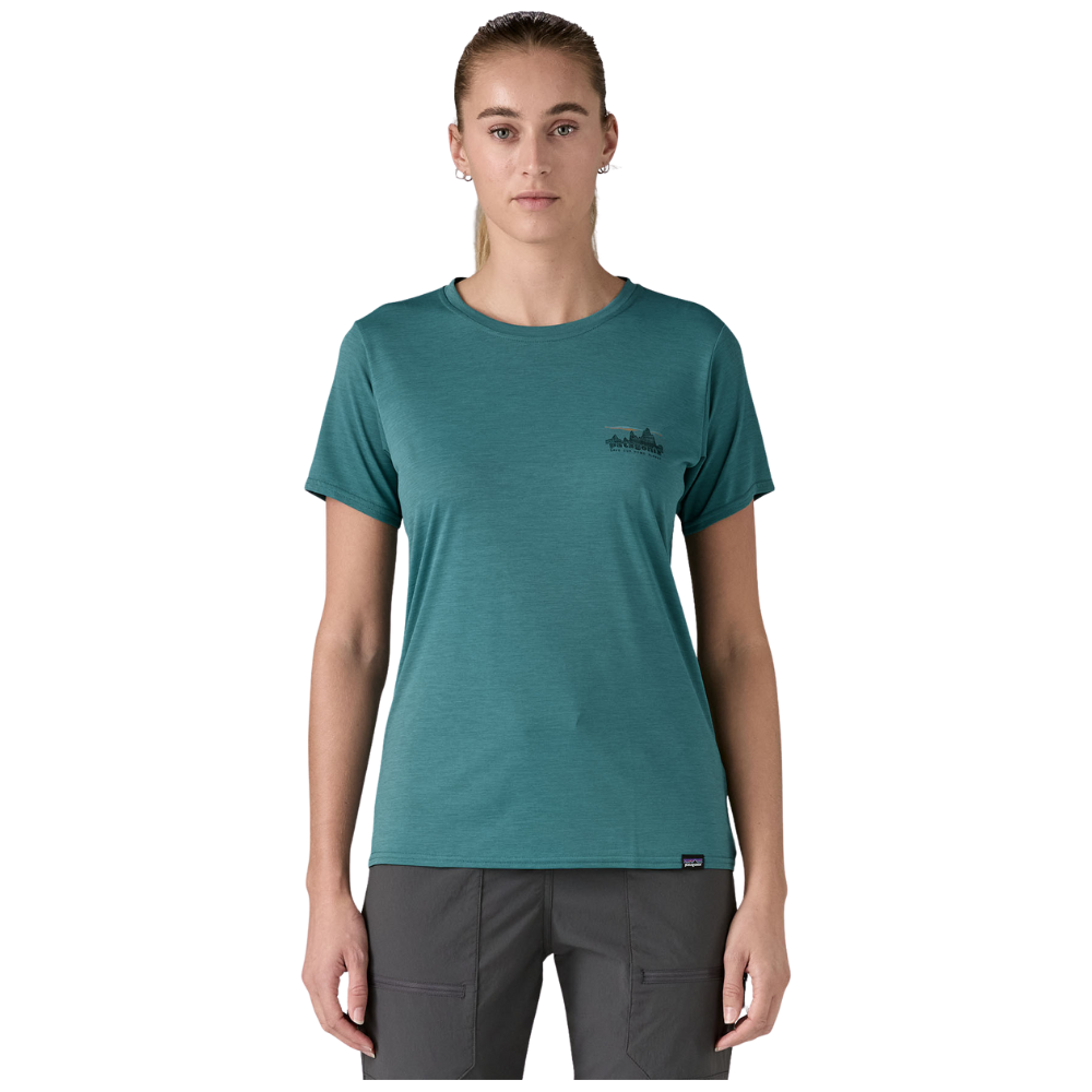 Patagonia - Ws Cap Cool Daily Graphic Shirt - 73 Skyline: Wetland Blue X-Dye - Outdoor-Shirt  Kurzarm
