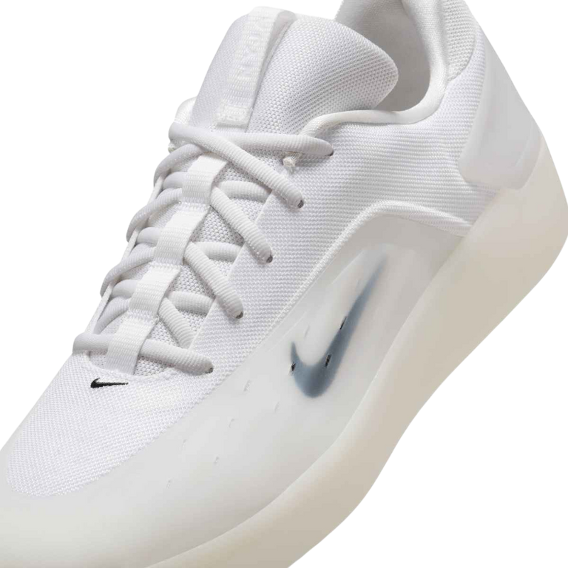 Nike - Nike SB Zoom Nyjah 4 - White/Black-White-Black - Skateschuh