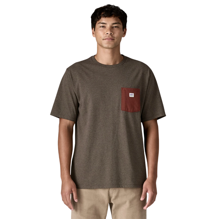 Patagonia - Ms Shop Sticker Pocket Responsibili-Tee - Black w/Basin Green - T-Shirt
