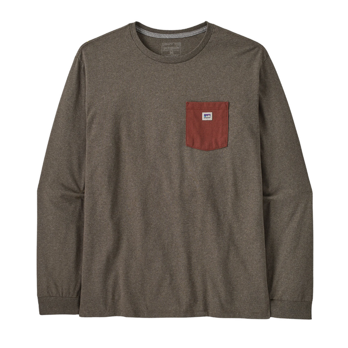 Patagonia - Ms L/S Shop Sticker Pocket Responsibili-Tee - Marlow Brown - T-Shirt Langarm