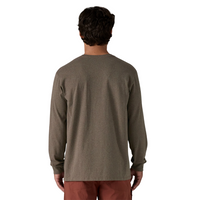 Patagonia - Ms L/S Shop Sticker Pocket Responsibili-Tee - Marlow Brown - T-Shirt Langarm