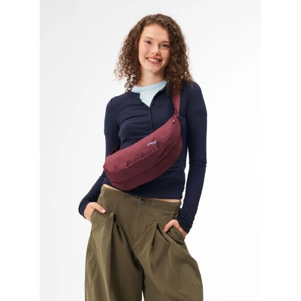 Sling Bag Burgundy Bild 2
