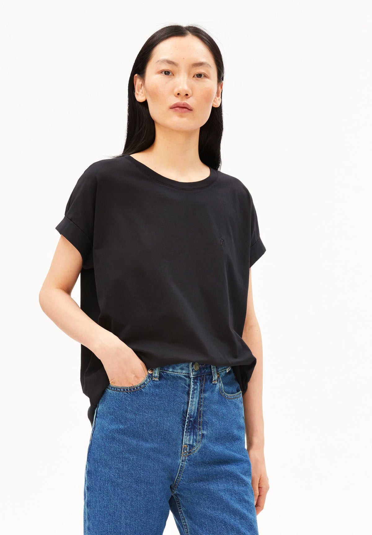 Idaara T-Shirt Black Bild 1