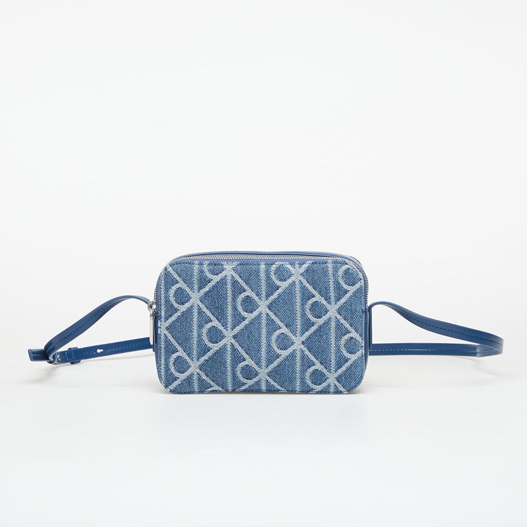 Emblem Aop Denim Camera Bag Denim JQD Medium Was Bild 1