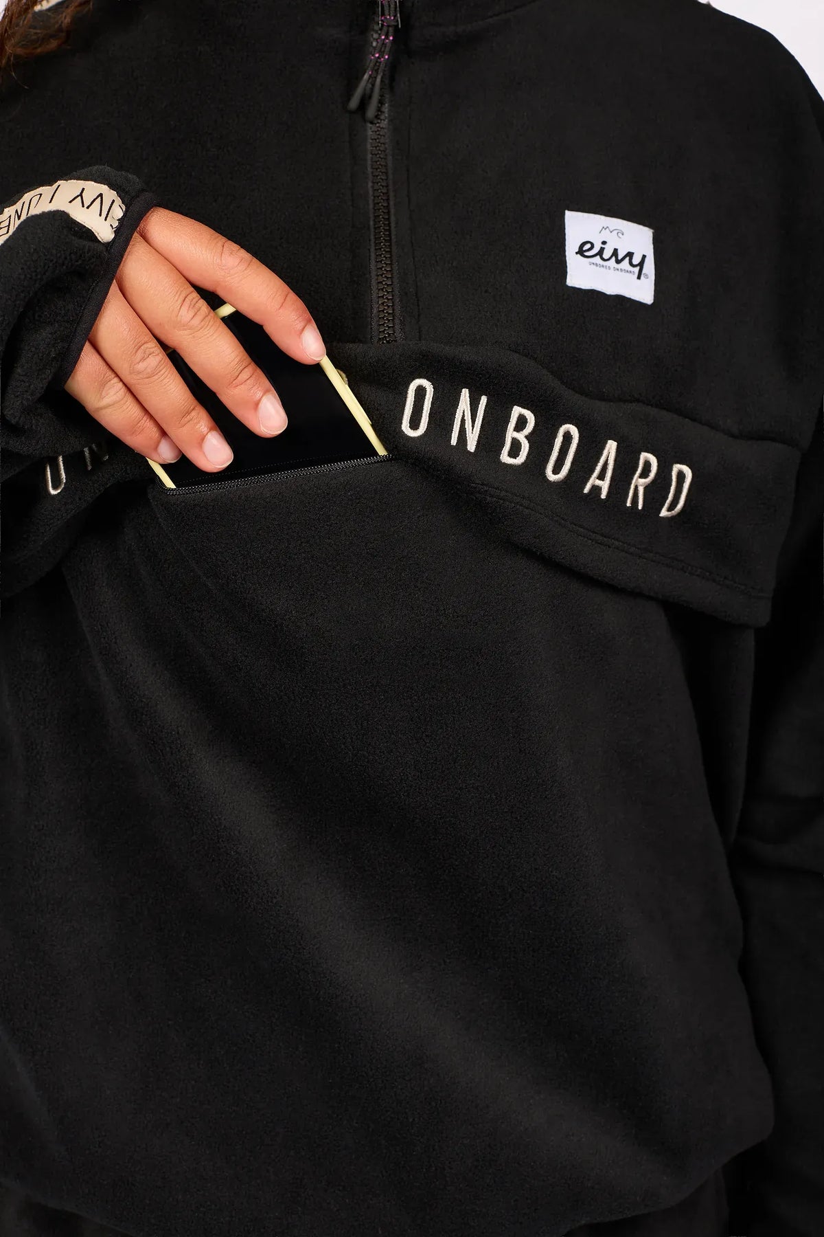 Ball Fleece Black Bild 4