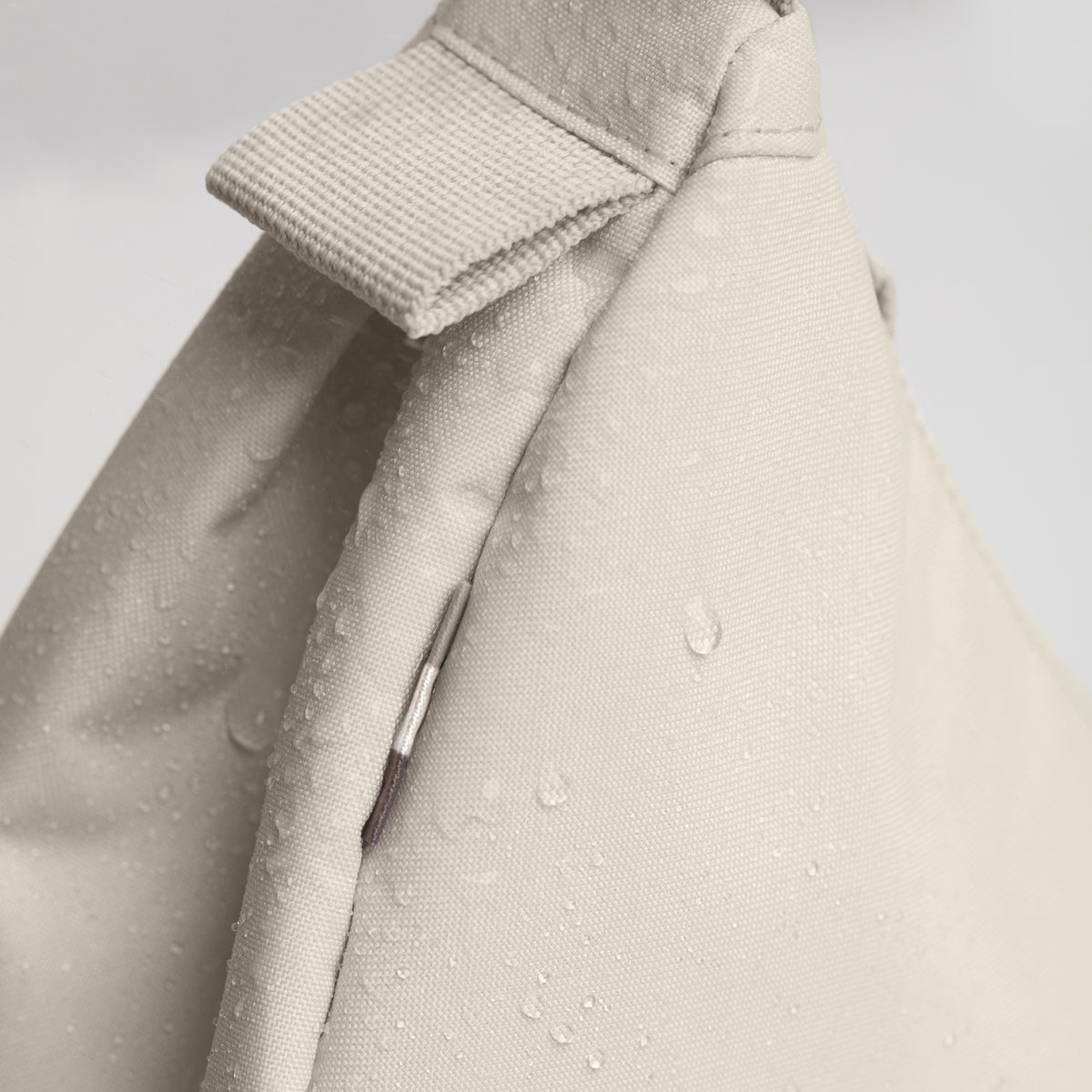 Moon Bag Small Monochrome Soft Shell Bild 6