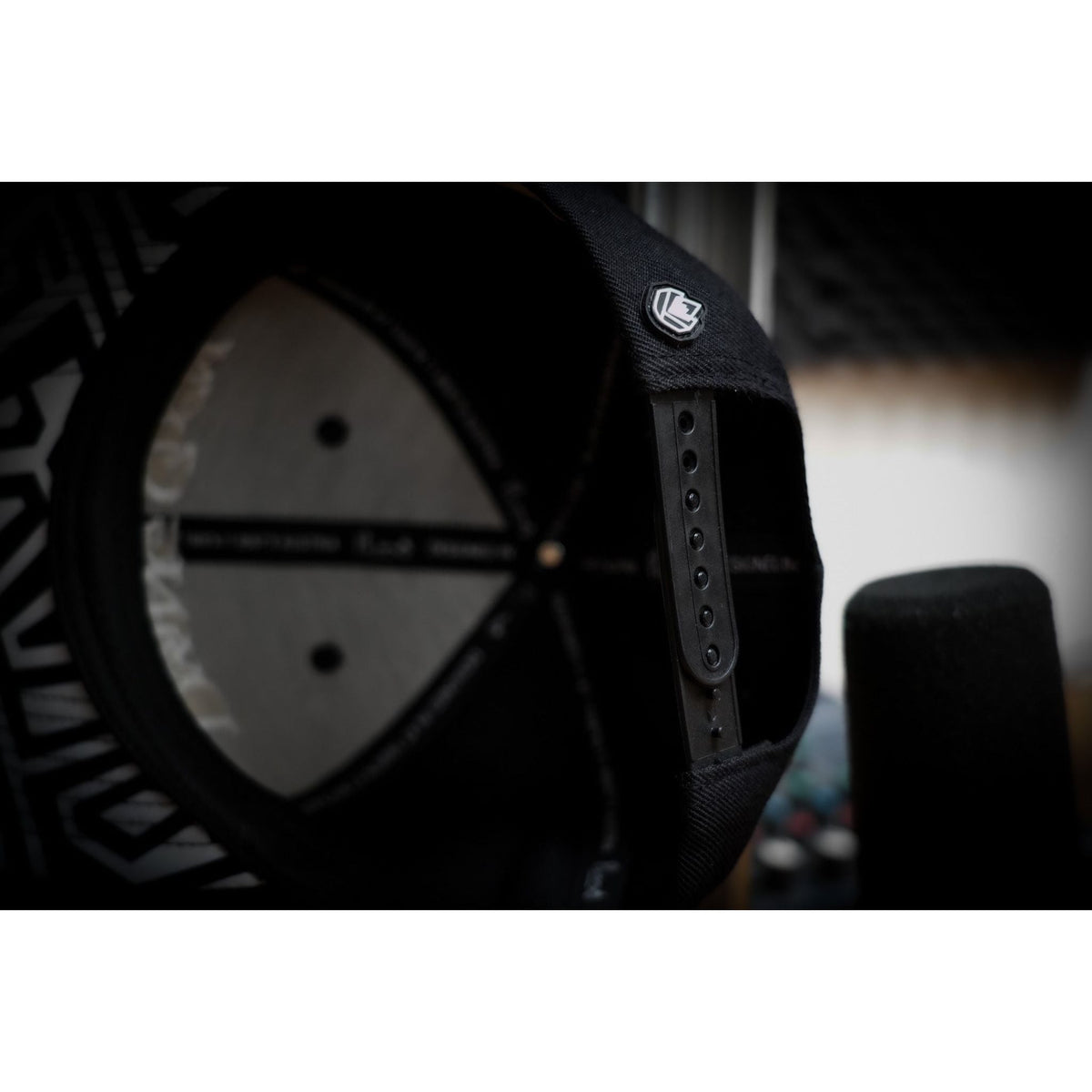 Phieres X DyingEden Sacred Black Bild 8