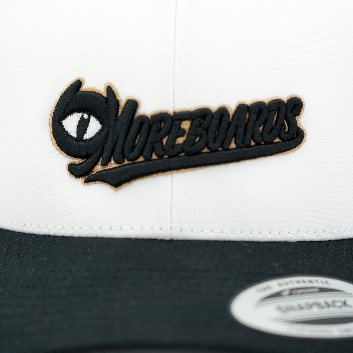 MB94League Black White Bild 2
