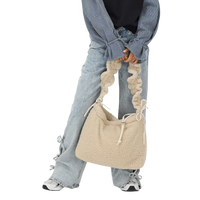 Shopper puffer teddy ruffle strap Beige Bild 2