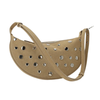 Umhängetasche mit Nieten Beige Bild 4