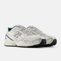 740 Collegiate Colorway Medusa Green Bild 3