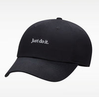 Nike Club Black/White Bild 1