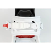 One Black/White/Red Bild 9