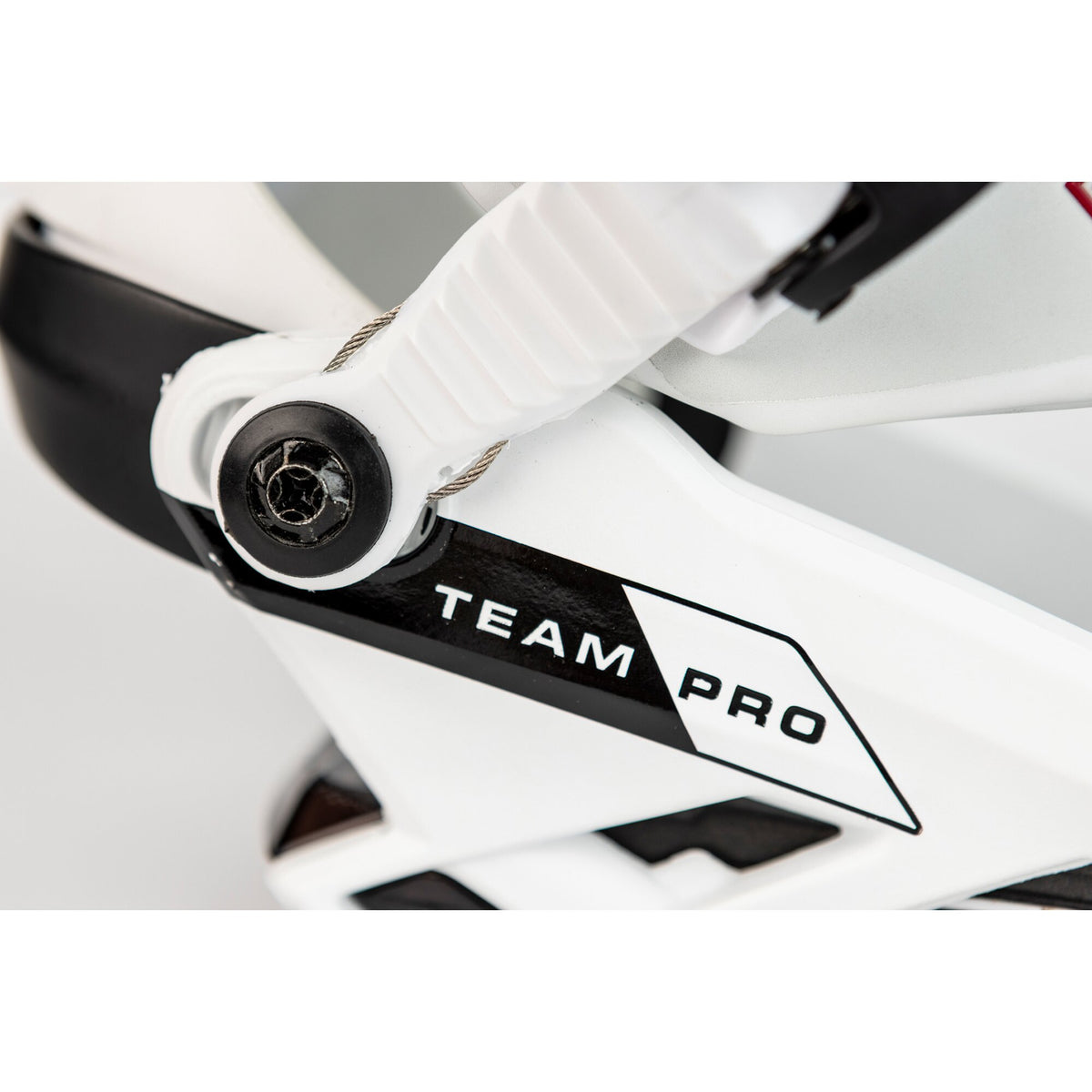 Team Pro White Bild 5