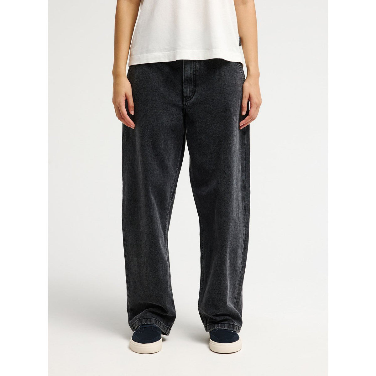 QSW Wide Crop Denim Pant Black Black Tint Bro Bild 1