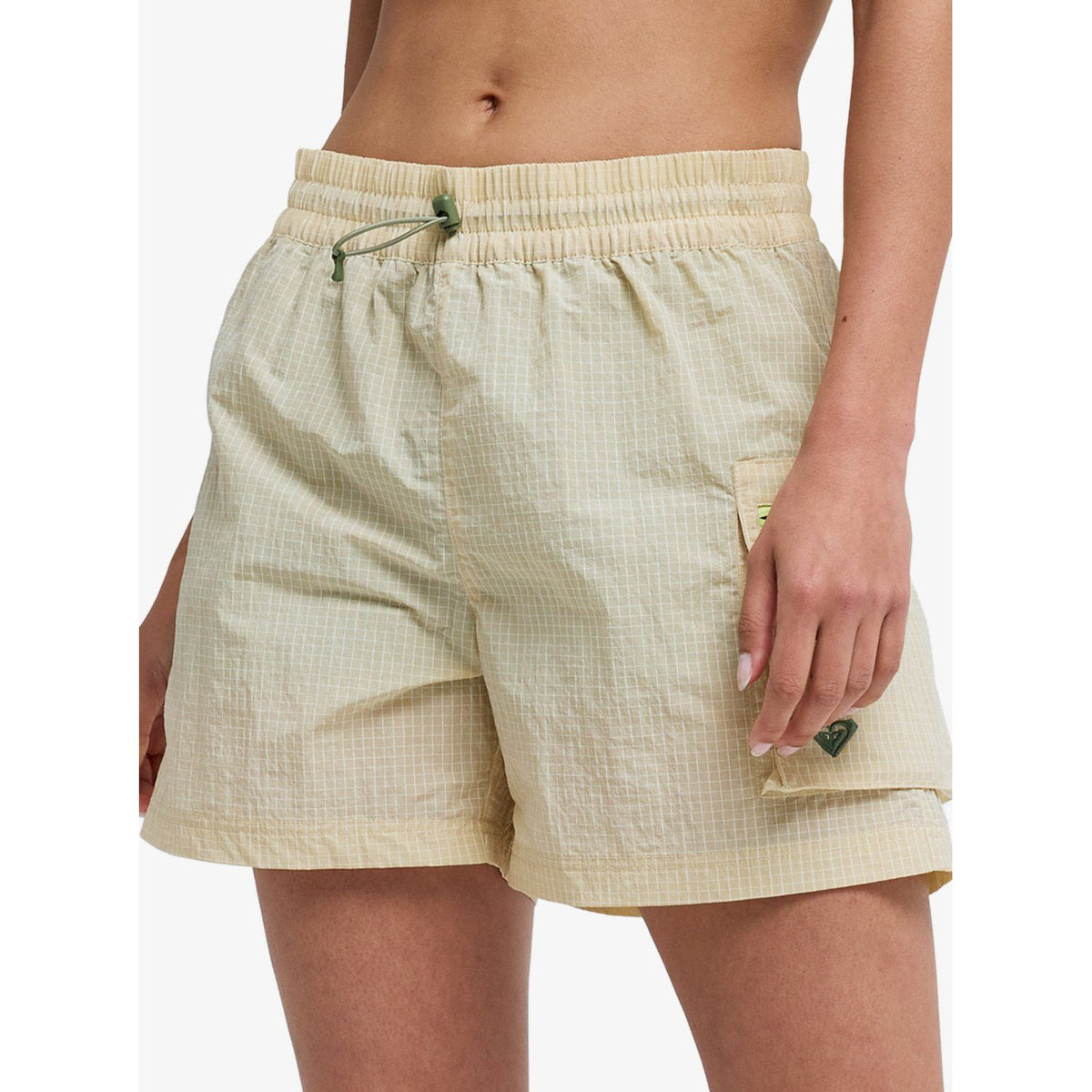 Boundless Spirit Shorts 2 Pebble Bild 1